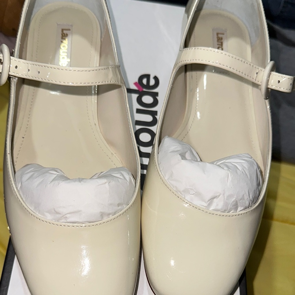 Larroude Cream Flats with Classic Mary Jane Style - Picture 12 of 16